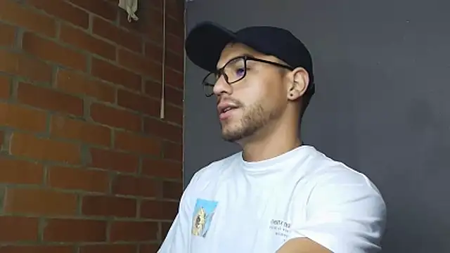 Leandro valenzuela online show from March 2026 12:25:01 AM