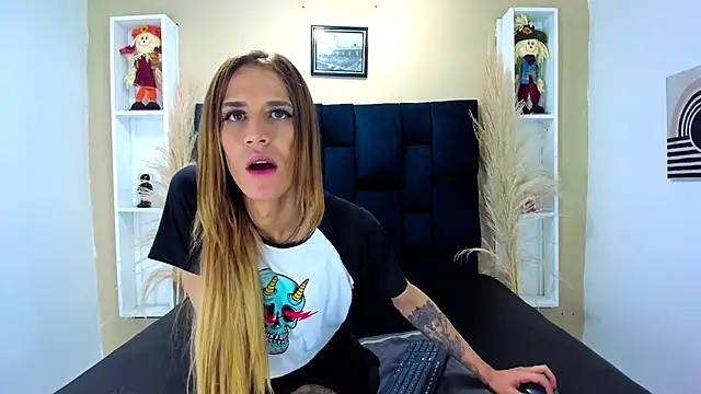 Snapshot of AlissonSpears chatting on November 2025 09:14:01 PM AlissonSpears online show from November 2025 09:14:01 PM