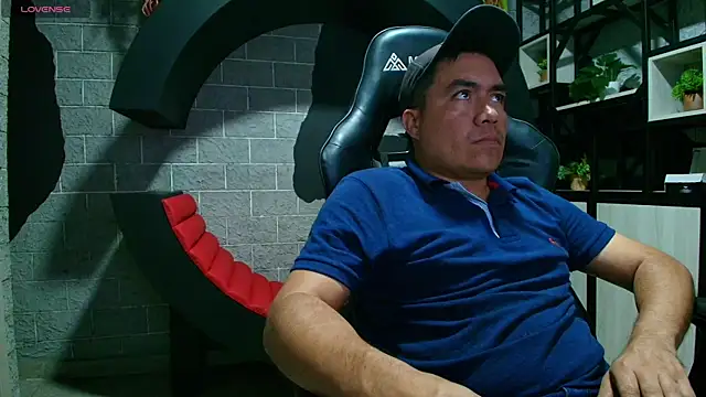 Jhonatan Morales S online show from January 2025 11:48:01 PM