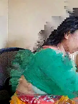 Snapshot of DREAM_GIRL-30 chatting on May 2026 06:52:02 AM DREAM GIRL-30 online show from May 2026 06:52:02 AM