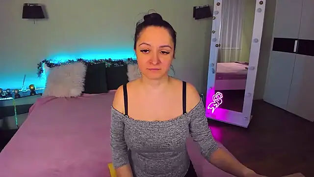 AngellLika online show from January 2025 01:53:01 PM