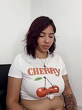 LucyMartelli online show from February 2025 03:31:01 PM