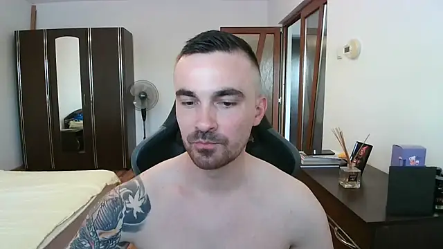 Snapshot of mu5clemania2 chatting on June 2026 05:06:02 PM mu5clemania2 online show from June 2026 05:06:02 PM