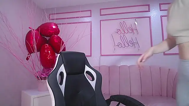 channel blonde a online show from February 2025 04:47:01 PM