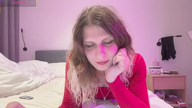 Alice Pinkhead online show from November 2025 09:47:02 AM