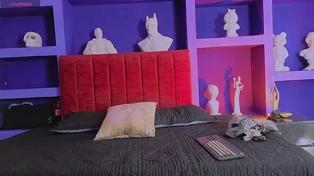 amy fox2 online show from April 2026 01:59:02 PM