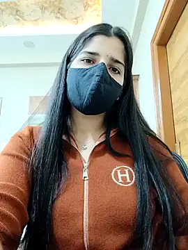 Snapshot of aaliya_bhattt chatting on January 2025 05:48:01 PM aaliya bhattt online show from January 2025 05:48:01 PM