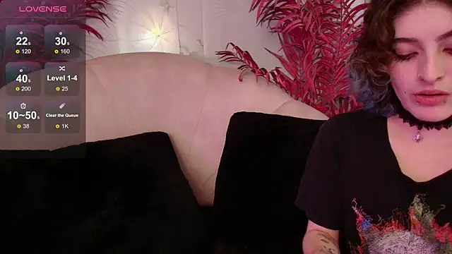 EvaHalsey online show from January 2026 09:18:02 PM