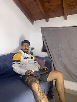 AndresSmith   online show from March 2026 08:26:01 AM