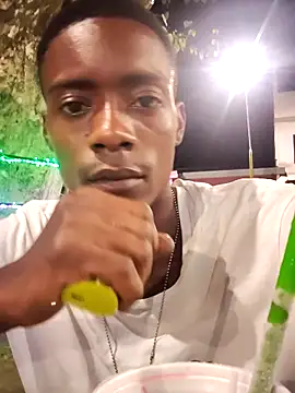 Snapshot of BeetledFlouter12 chatting on December 2025 06:31:02 AM BeetledFlouter12 online show from December 2025 06:31:02 AM