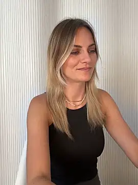 Snapshot of Milla__one chatting on June 2026 10:04:01 AM Milla one online show from June 2026 10:04:01 AM