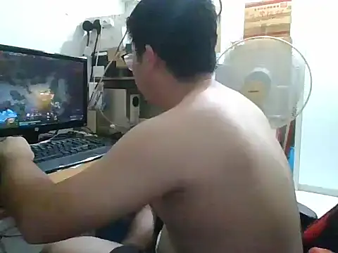 Snapshot of shyboymasturbation chatting on January 2025 03:07:01 PM shyboymasturbation online show from January 2025 03:07:01 PM