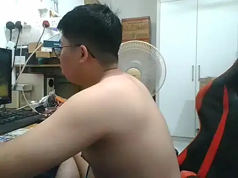 Snapshot of shyboymasturbation chatting on January 2025 01:28:01 PM shyboymasturbation online show from January 2025 01:28:01 PM