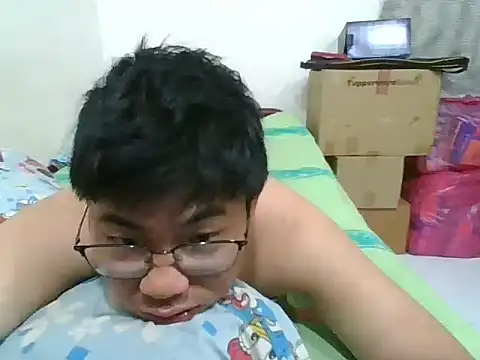 Snapshot of shyboymasturbation chatting on February 2025 12:33:02 PM shyboymasturbation online show from February 2025 12:33:02 PM