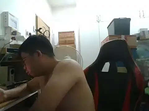 Snapshot of shyboymasturbation chatting on March 2025 03:05:01 PM shyboymasturbation online show from March 2025 03:05:01 PM