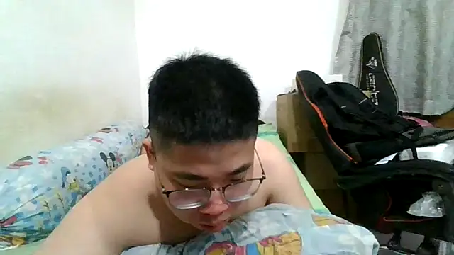 Snapshot of shyboymasturbation chatting on October 2025 12:37:02 PM shyboymasturbation online show from October 2025 12:37:02 PM