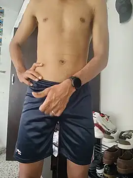Snapshot of Arturo_Stone chatting on May 2026 01:50:01 PM Arturo Stone online show from May 2026 01:50:01 PM