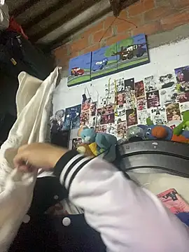 dafne19  online show from November 2025 05:01:02 AM