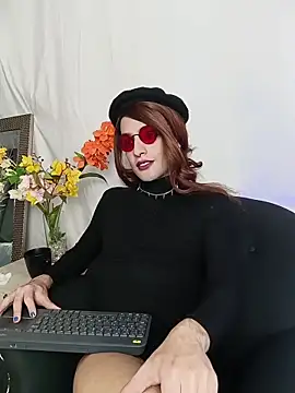 LukaCastillo online show from November 2025 09:04:02 PM