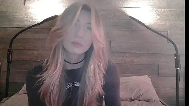 ErikaShyy online show from March 2025 07:32:01 AM