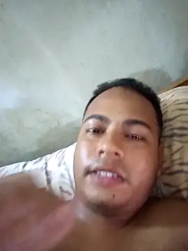 Snapshot of AlkalineCalmness chatting on November 2025 08:40:02 PM AlkalineCalmness online show from November 2025 08:40:02 PM