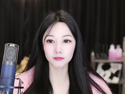 Nuyoah-77 online show from January 2025 07:11:01 PM