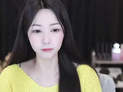 Nuyoah-77 online show from March 2026 06:41:02 AM