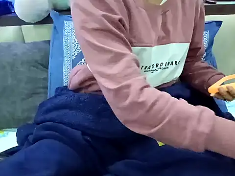 GoldnessAishu online show from December 2024 10:32:01 AM