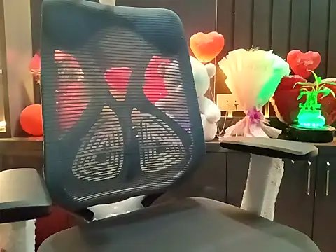 GoldnessAishu online show from February 2025 07:06:02 PM