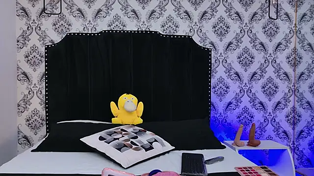 SaaraBrown online show from September 2025 11:46:02 AM