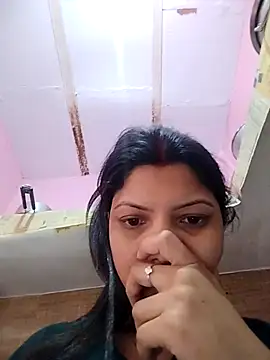 Hotty-Divya online show from March 2026 06:07:01 AM