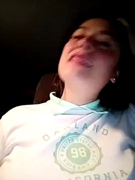 Lesly 10- online show from March 2025 12:58:02 AM