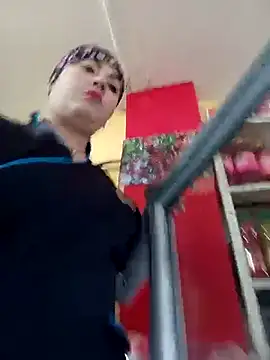 Lesly 10- online show from September 2025 12:48:01 PM