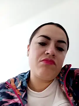 Lesly 10- online show from October 2025 12:48:02 PM