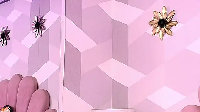 KylieMonnett online show from December 2025 03:12:02 AM