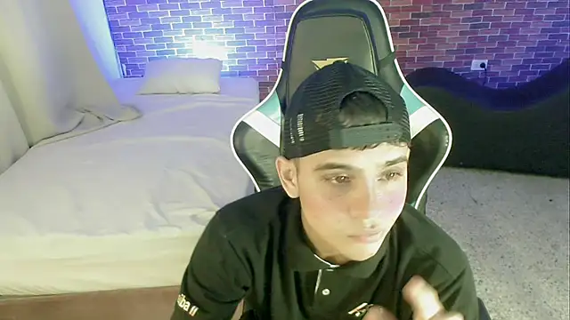 zacariasss  online show from September 2025 03:55:02 AM