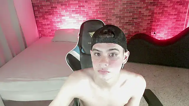 zacariasss  online show from October 2025 04:07:01 AM