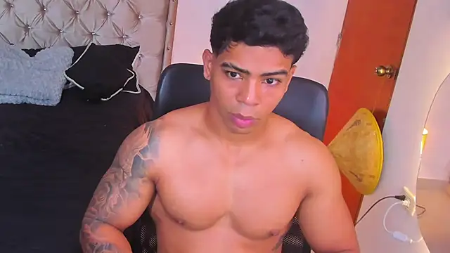 Andrew wolf7 online show from February 2026 08:01:01 PM