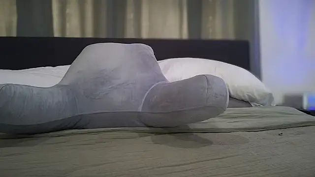 longislandprincess online show from September 2025 01:00:01 PM