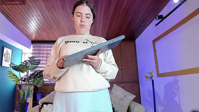 Lyssa Muller online show from October 2025 02:29:01 PM