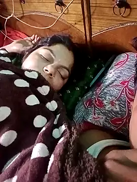 Snapshot of Lustyful_Couple chatting on January 2025 09:46:02 PM Lustyful Couple online show from January 2025 09:46:02 PM