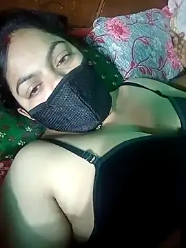 Snapshot of Lustyful_Couple chatting on January 2025 10:41:02 PM Lustyful Couple online show from January 2025 10:41:02 PM