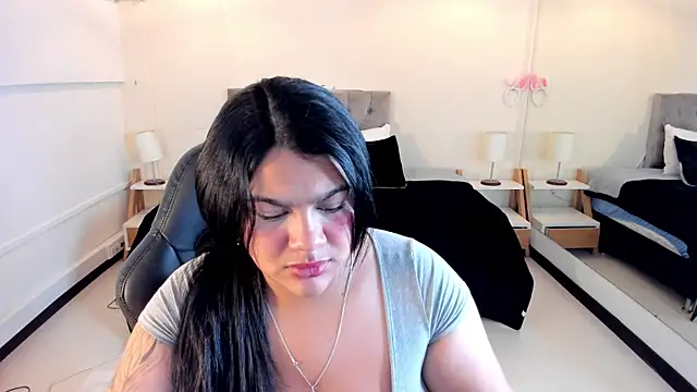 Snapshot of _Dulcinea_1 chatting on April 2026 09:46:02 AM Dulcinea 1 online show from April 2026 09:46:02 AM