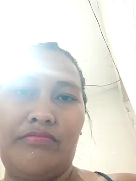 Snapshot of Sweetchuby1995 chatting on April 2026 03:39:02 PM Sweetchuby1995 online show from April 2026 03:39:02 PM