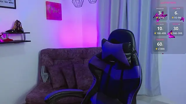 Emmi Cam online show from March 2026 01:03:01 PM