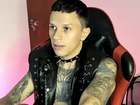 goodboy69l online show from April 2026 06:10:01 PM