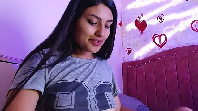 SarahStones online show from February 2025 02:27:02 PM