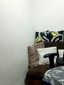 Madisonpalacio online show from November 2025 12:02:01 AM