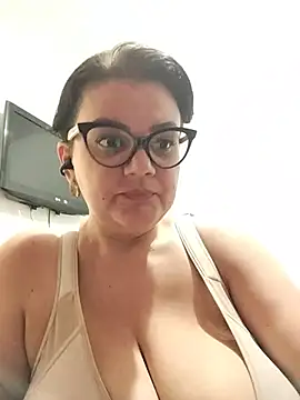 Madisonpalacio online show from July 2026 11:35:02 PM