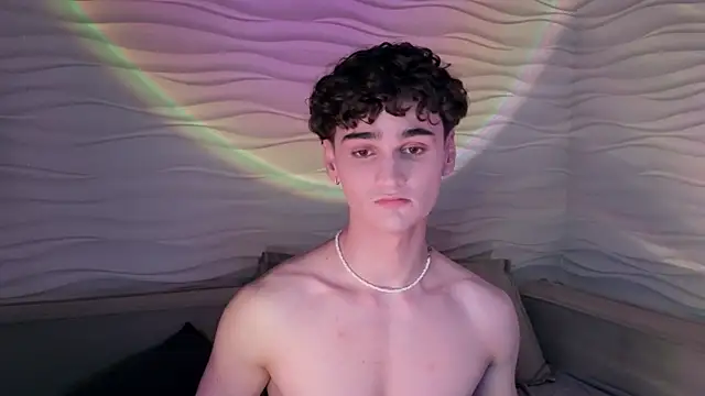 Snapshot of adam_21cm__ chatting on February 2025 07:44:02 PM adam 21cm online show from February 2025 07:44:02 PM